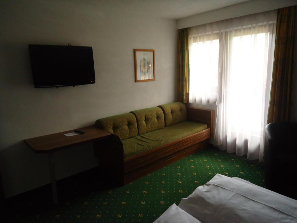 שטוהלפלדן Hotel Dorfgasthof Schloesslstube חדר תמונה