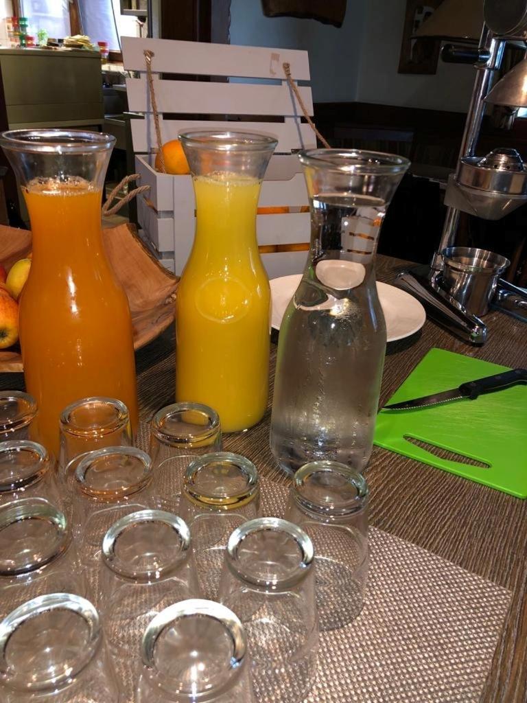 שטוהלפלדן Hotel Dorfgasthof Schloesslstube מראה חיצוני תמונה